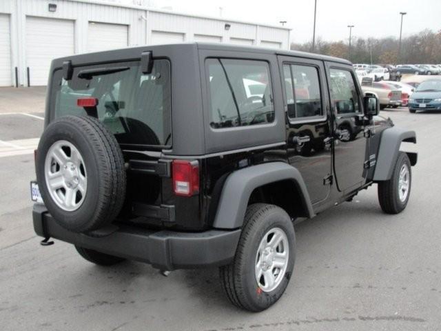 Jeep Wrangler 2011 photo 2