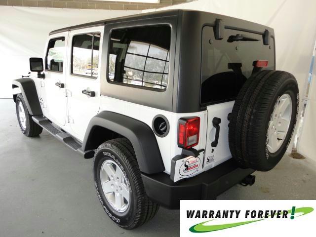 Jeep Wrangler 2011 photo 2