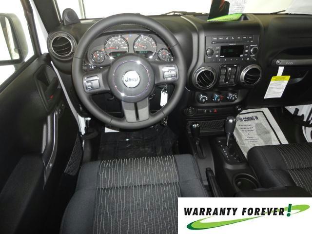 Jeep Wrangler 2011 photo 5