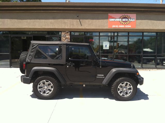 Jeep Wrangler 2011 photo 1