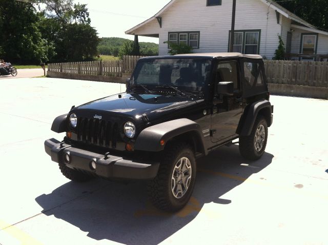 Jeep Wrangler 2011 photo 4