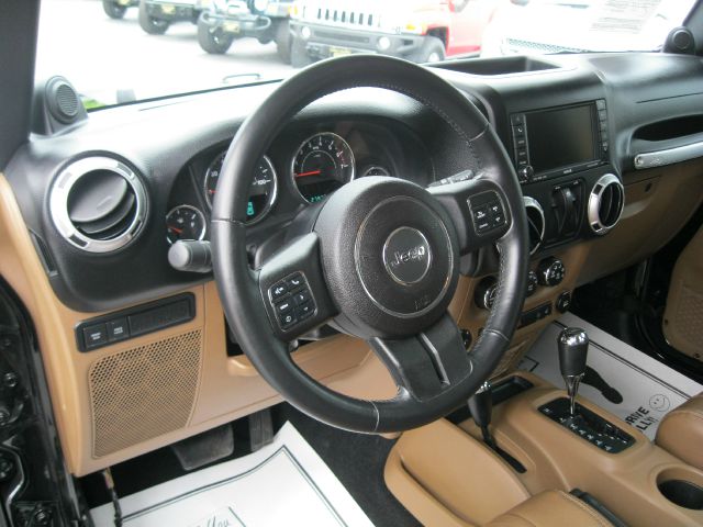 Jeep Wrangler 2011 photo 10