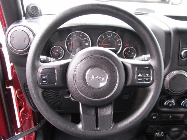 Jeep Wrangler 2011 photo 14