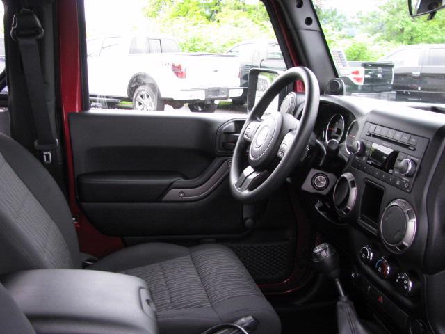 Jeep Wrangler 2011 photo 6