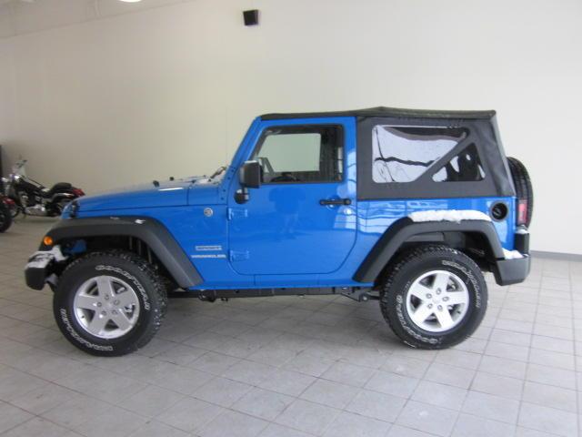 Jeep Wrangler 2011 photo 1