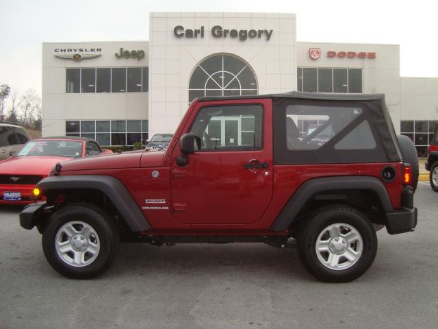 Jeep Wrangler 2011 photo 1