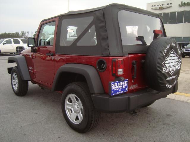 Jeep Wrangler 2011 photo 2