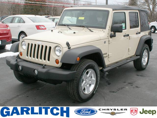 Jeep Wrangler 2011 photo 2