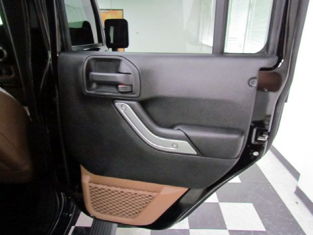 Jeep Wrangler 2011 photo 4