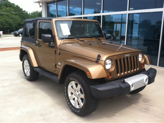 Jeep Wrangler 2011 photo 1