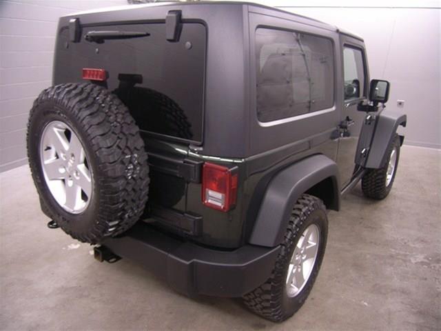 Jeep Wrangler 2011 photo 4