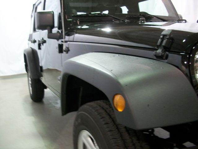 Jeep Wrangler 2011 photo 1