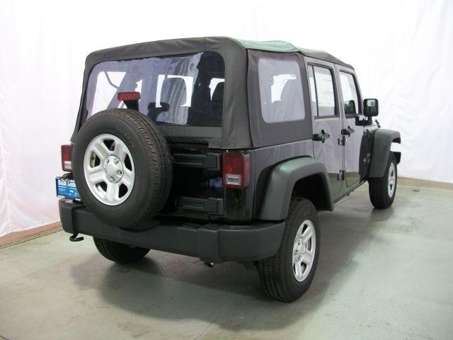 Jeep Wrangler 2011 photo 3