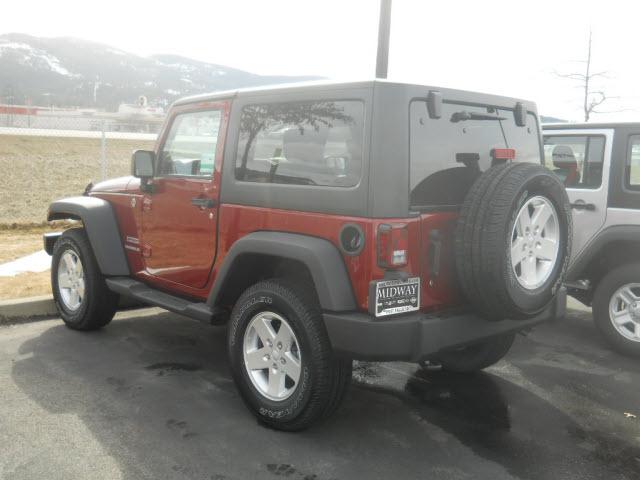 Jeep Wrangler 2011 photo 2