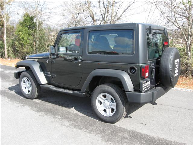 Jeep Wrangler 2011 photo 4