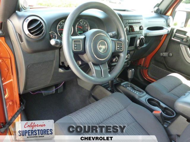 Jeep Wrangler 2011 photo 9