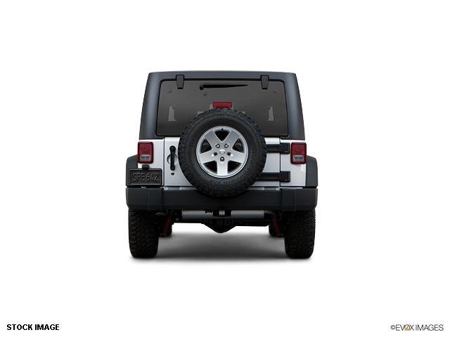 Jeep Wrangler 2011 photo 2