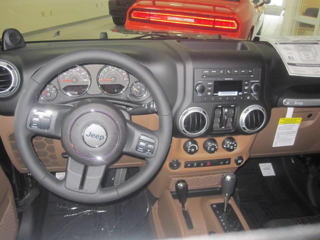 Jeep Wrangler 2011 photo 5