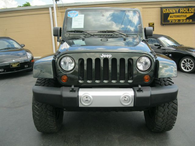 Jeep Wrangler 2011 photo 2