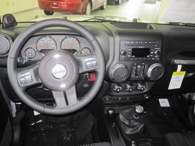 Jeep Wrangler 2011 photo 5