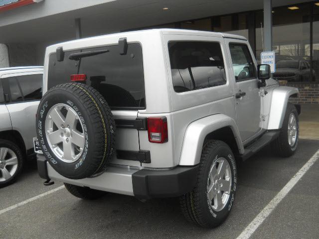 Jeep Wrangler 2011 photo 3