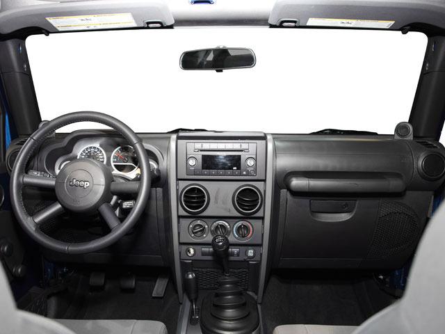 Jeep Wrangler 2011 photo 4