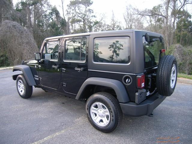 Jeep Wrangler 2011 photo 1