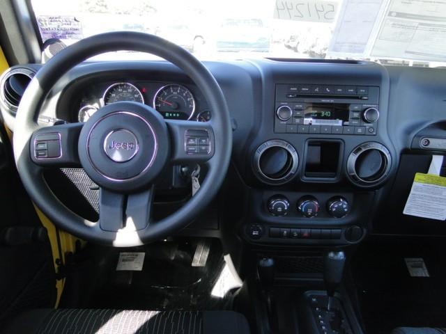 Jeep Wrangler 2011 photo 5