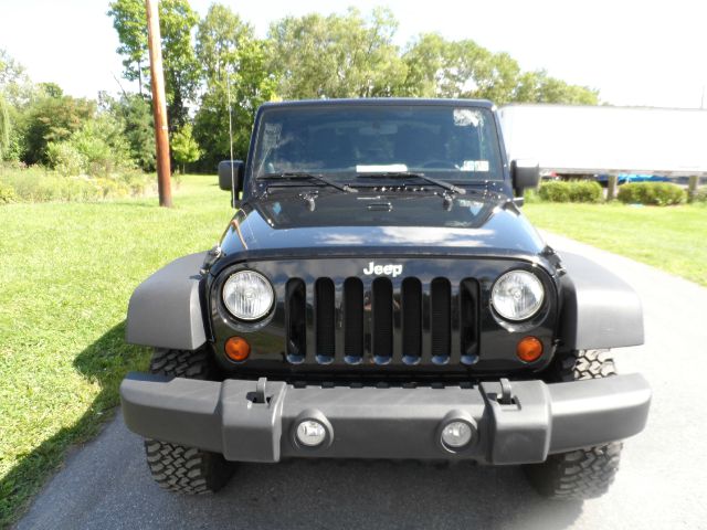 Jeep Wrangler 2011 photo 3