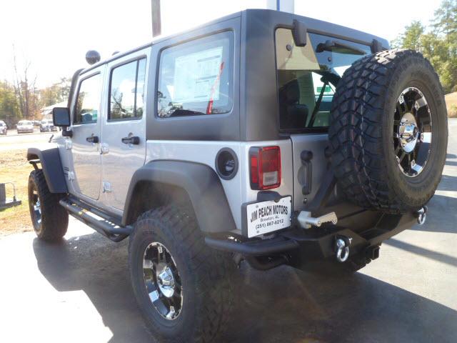 Jeep Wrangler 2011 photo 2