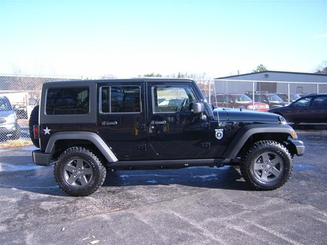 Jeep Wrangler 2011 photo 2