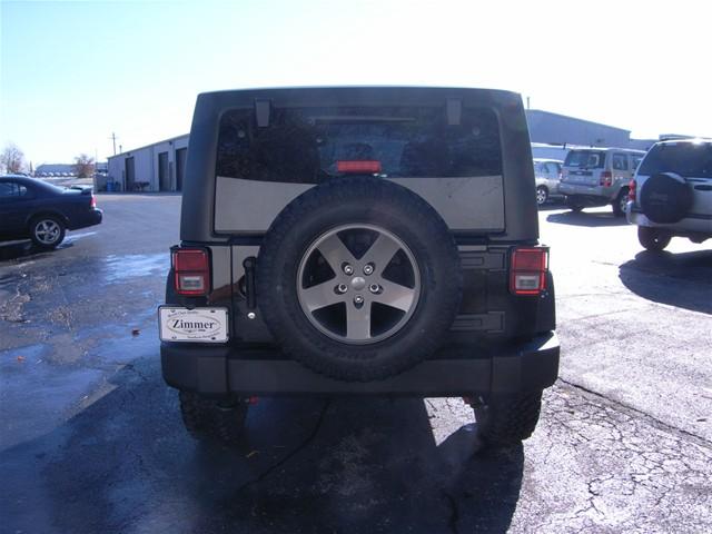 Jeep Wrangler 2011 photo 3