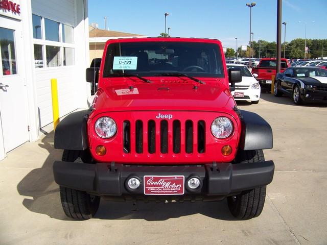 Jeep Wrangler 2011 photo 2