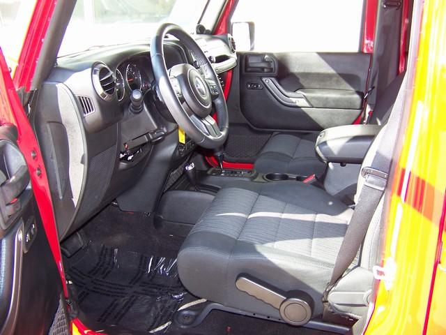 Jeep Wrangler 2011 photo 4