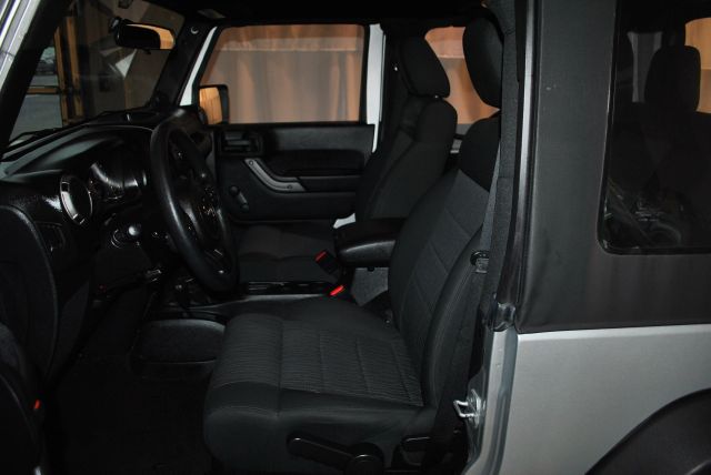 Jeep Wrangler 2011 photo 7