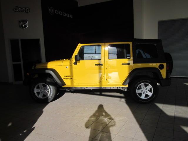 Jeep Wrangler 2011 photo 1