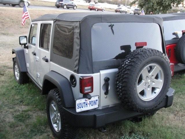 Jeep Wrangler 2011 photo 2