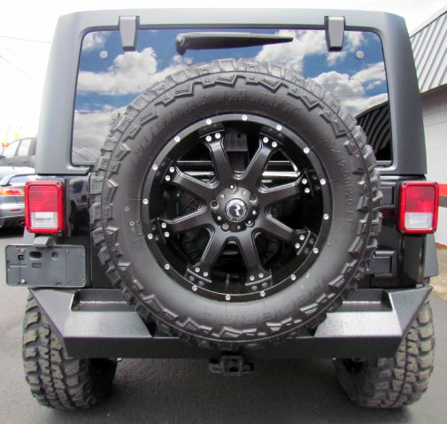 Jeep Wrangler 2011 photo 3