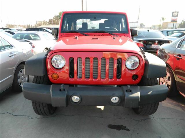 Jeep Wrangler 2011 photo 2