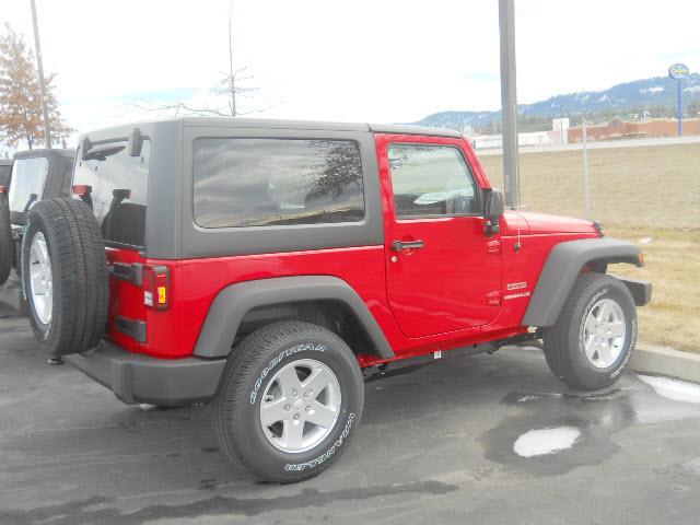 Jeep Wrangler 2011 photo 3