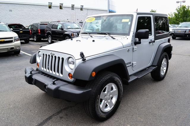 Jeep Wrangler 2011 photo 2