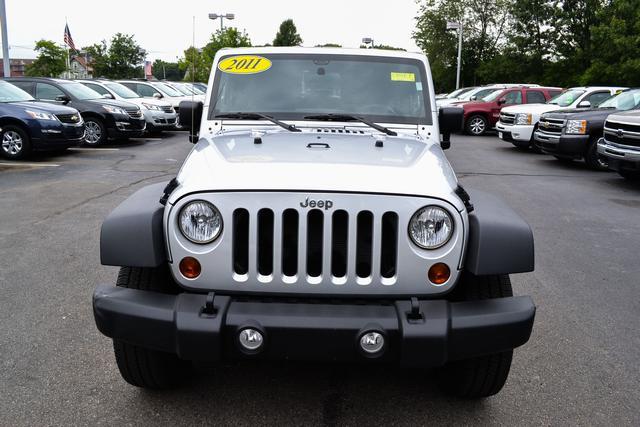 Jeep Wrangler 2011 photo 3