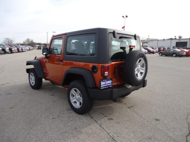 Jeep Wrangler 2011 photo 2