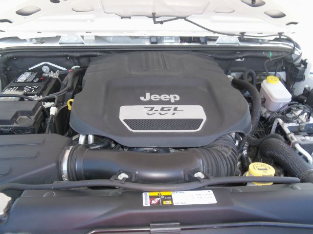 Jeep Wrangler 2012 photo 3