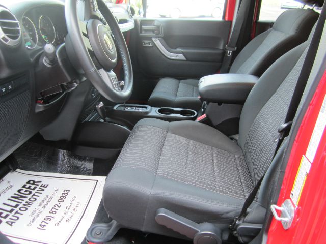 Jeep Wrangler 2012 photo 2