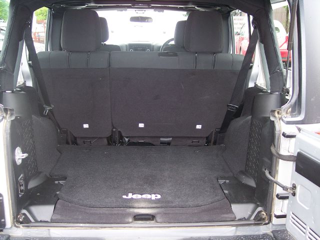 Jeep Wrangler 2012 photo 12