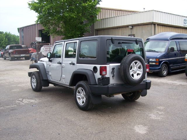 Jeep Wrangler 2012 photo 17