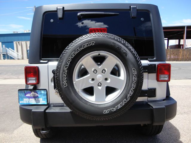 Jeep Wrangler 2012 photo 32