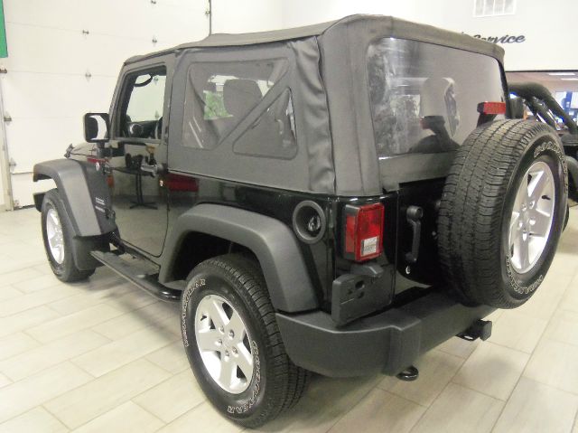 Jeep Wrangler 2012 photo 11