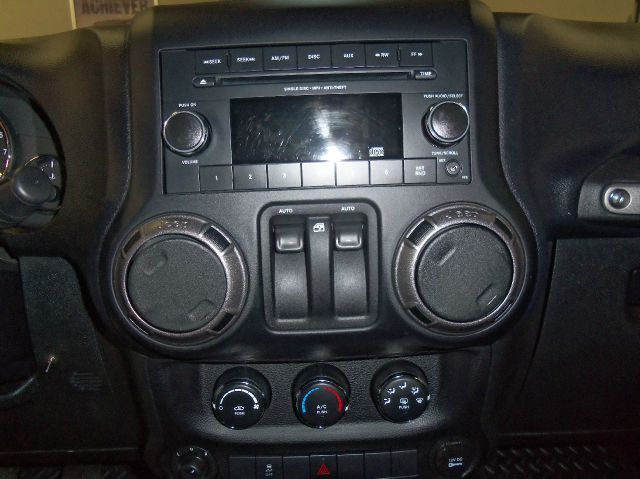 Jeep Wrangler 2012 photo 14